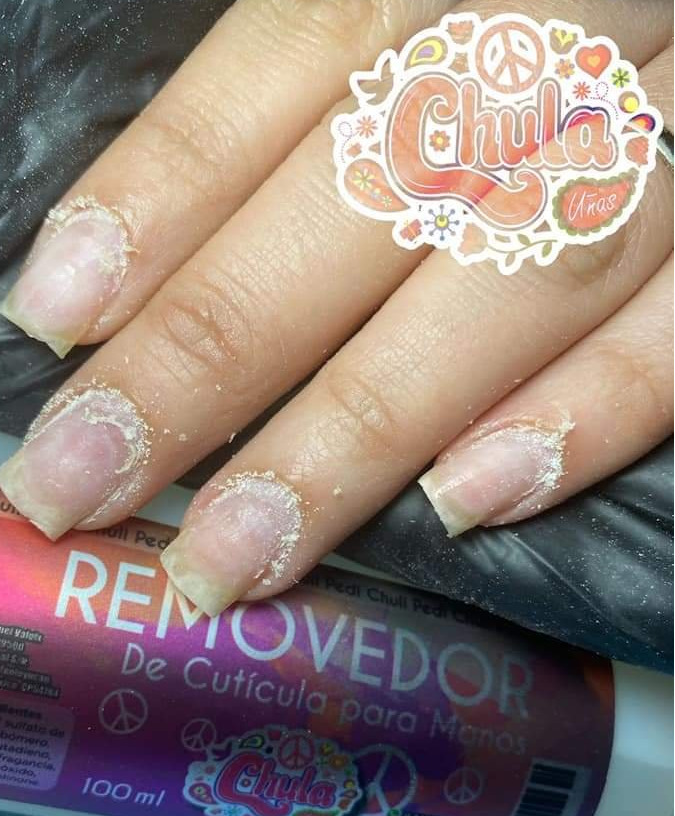 REMOVEDOR DE CUTICULA EN GEL PARA MANOS 125 ML